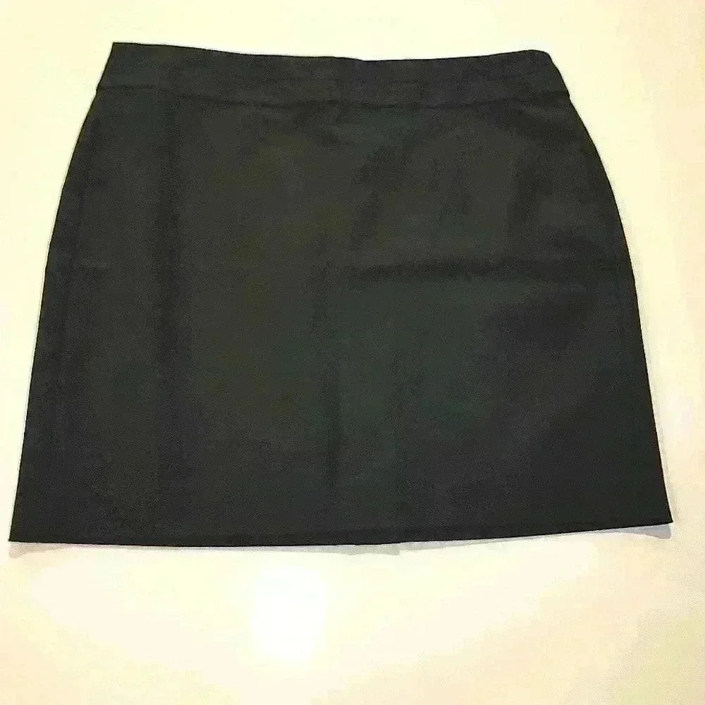 Banana Republic Mini Skirt black NWT Petite 12